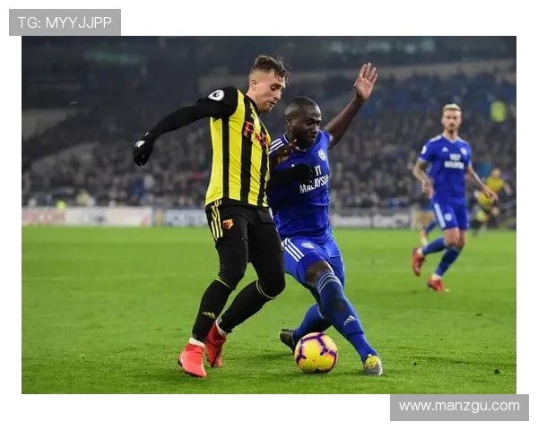 埃弗顿新赛季阵容调整备战紧张 主教练表达对球队实力信心 埃弗顿新赛季阵容调整备战紧张 主教练表达对球队实力信心